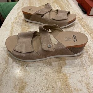 Ara Napa Sandal